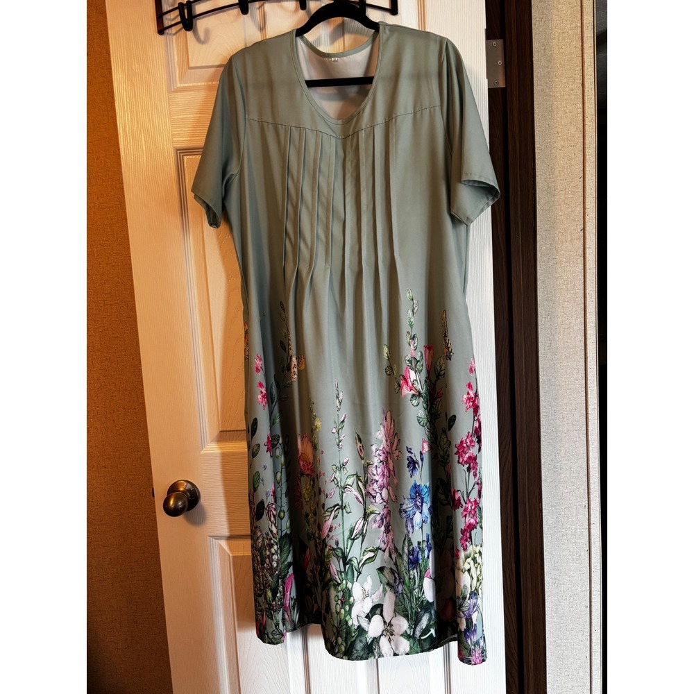 Sage Green Floral Pintuck V-Neck Midi Dress Short Sleeve Wildflower Print XL